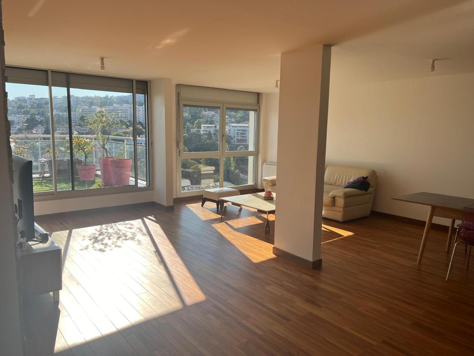 Chambre Dans Les Hauteurs De Lyon Proche Fourviere Chez L Hote Luaran gambar