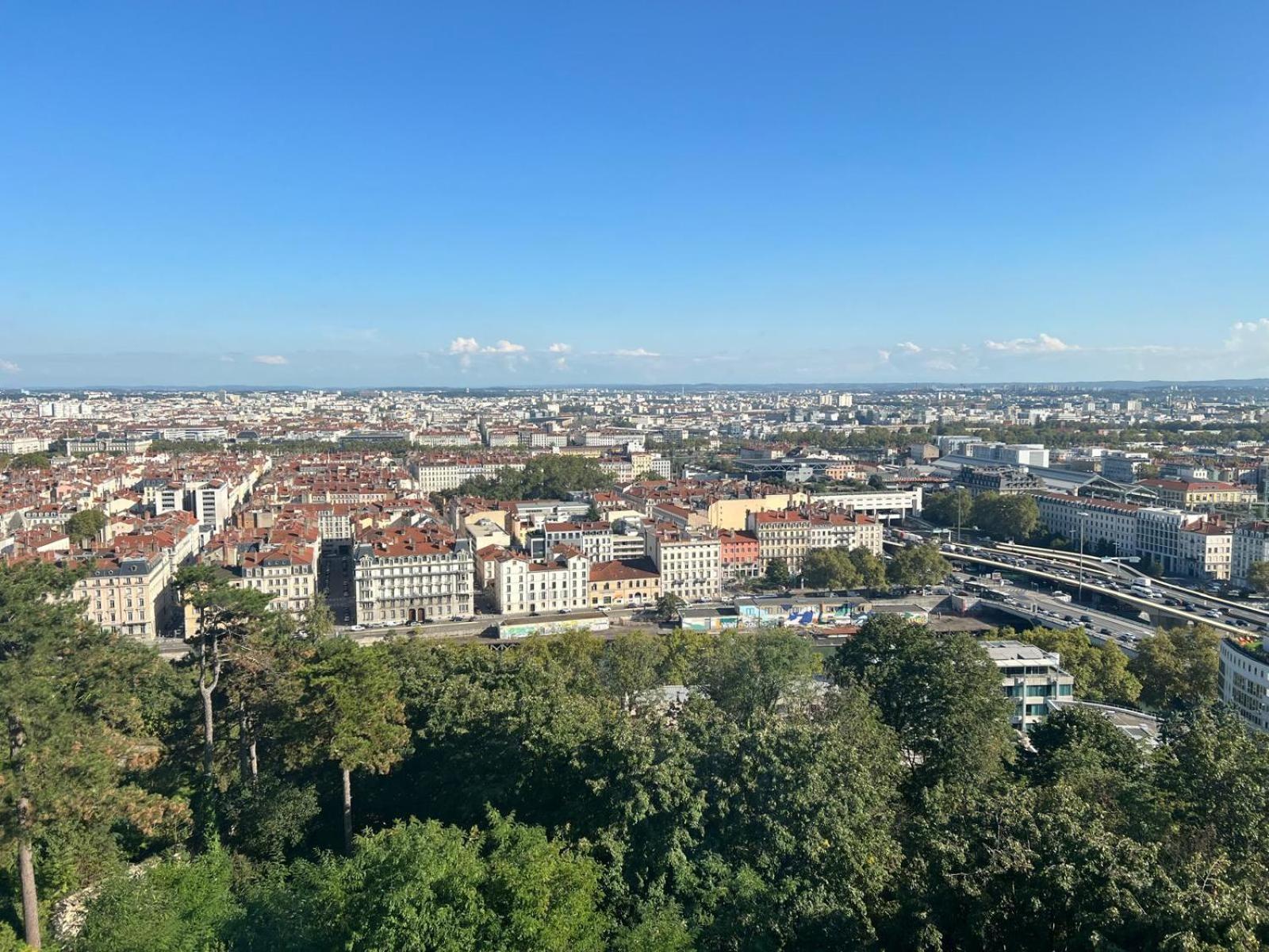 Chambre Dans Les Hauteurs De Lyon Proche Fourviere Chez L Hote Luaran gambar