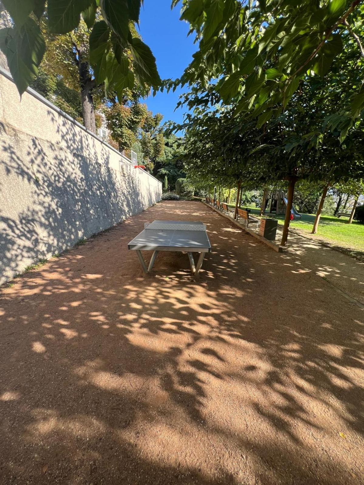 Chambre Dans Les Hauteurs De Lyon Proche Fourviere Chez L Hote Luaran gambar